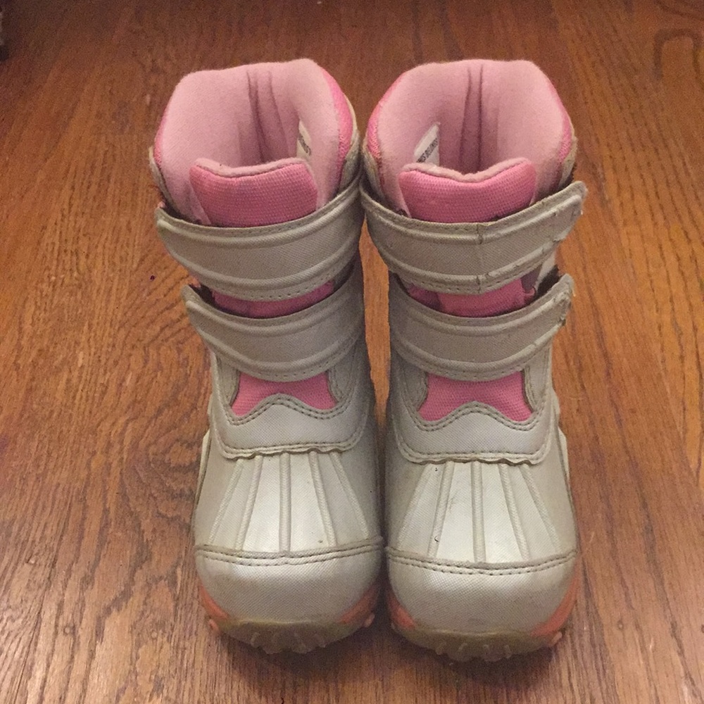 LL Bean toddler girl boots size 6